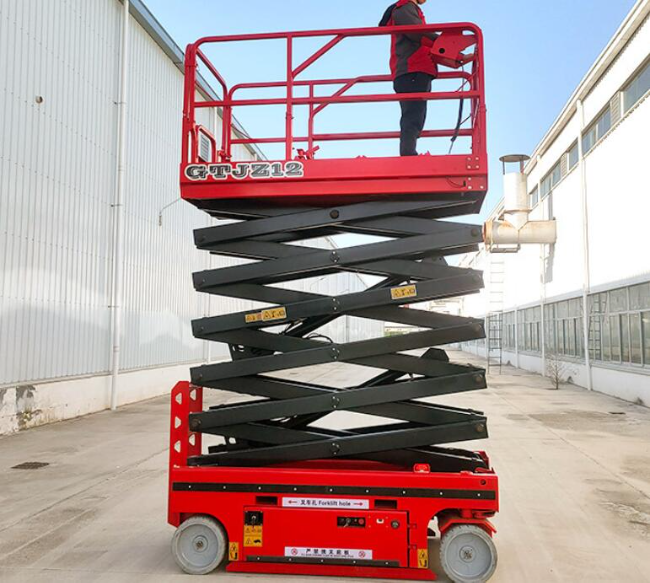 和田市自行走移动式升降机