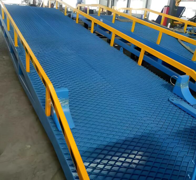 和田市移动式液压登车桥